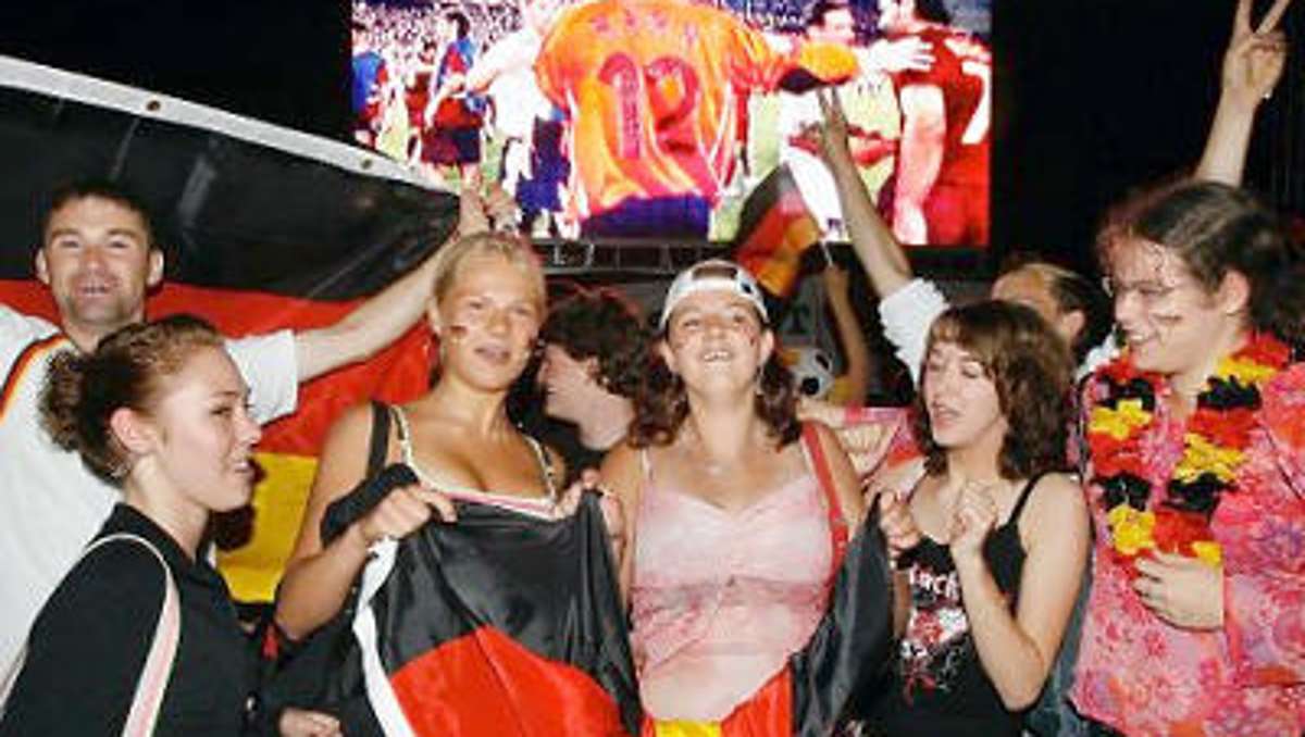 Thüringen: Wieder steigen Fußball-Partys unter der Großleinwand