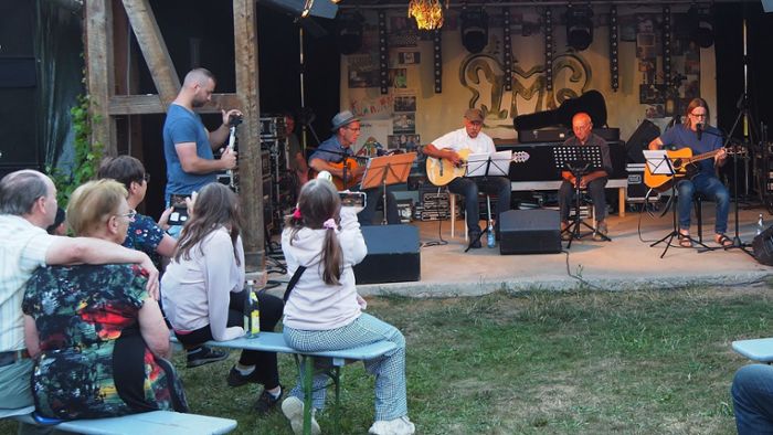 Rockfestival in Döhlau: „Lieder, wu des Leben schreibt“