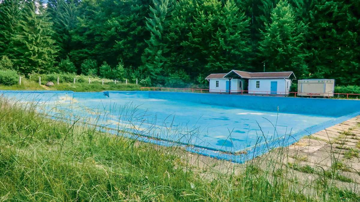 Ilmenau: Schmiedefelder wollen kein leeres Schwimmbecken