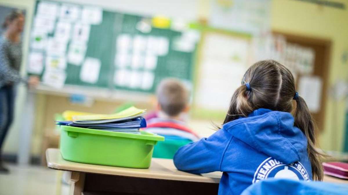 Thüringen: Lehrerverband: Mehr Hilfe für Schulen in Corona-Krise nötig