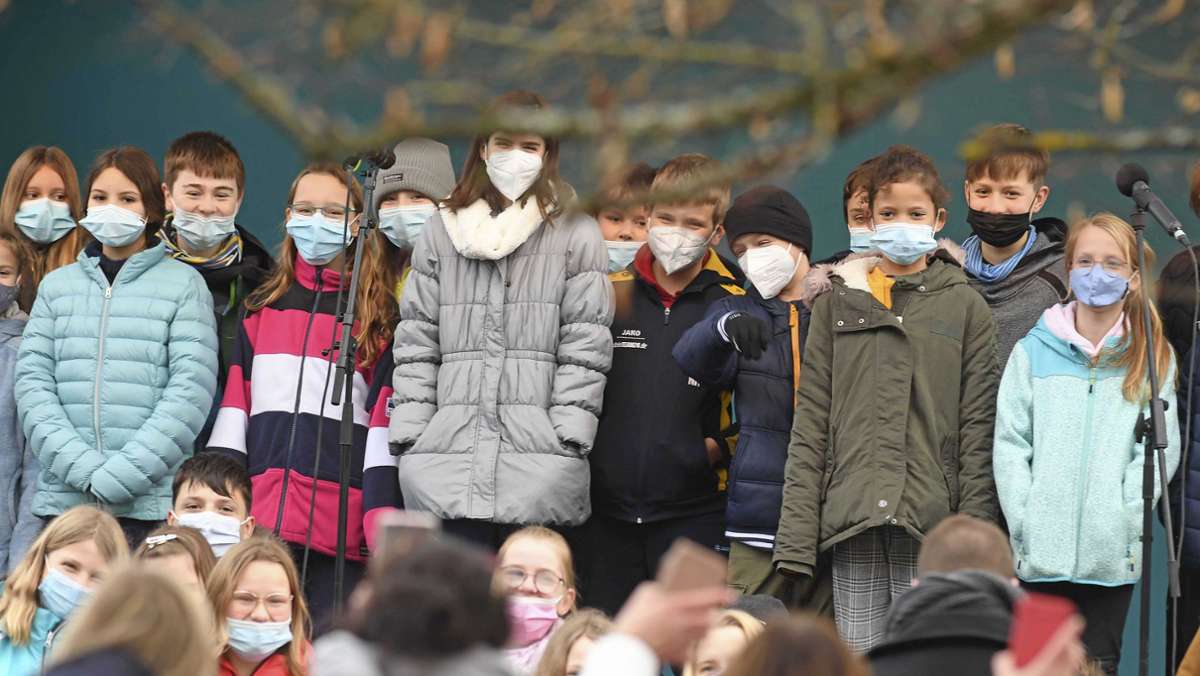 Kinder singen in Schleusingen: Chorfreude trotz Maske