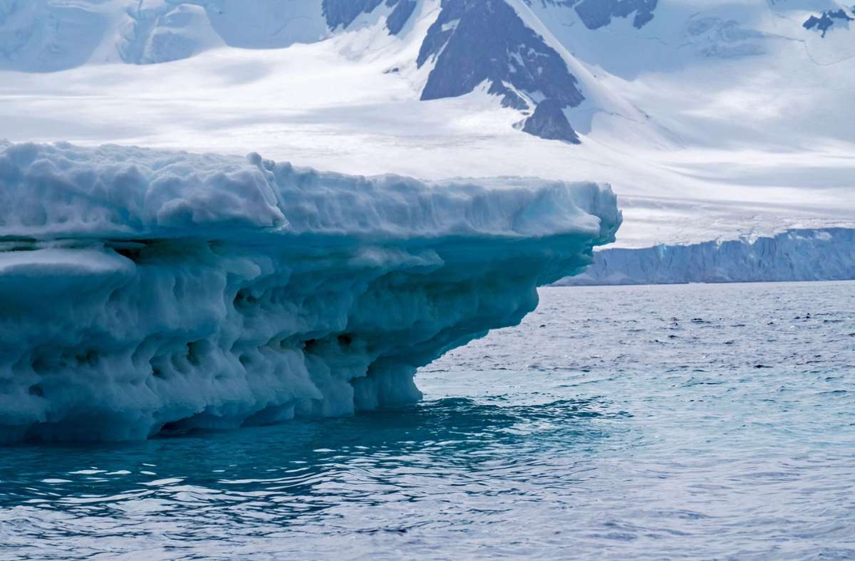 In der Antarktis ist ein riesiger Eisberg abgebrochen. (Symbolbild) Foto: IMAGO/ingimage/imago-images