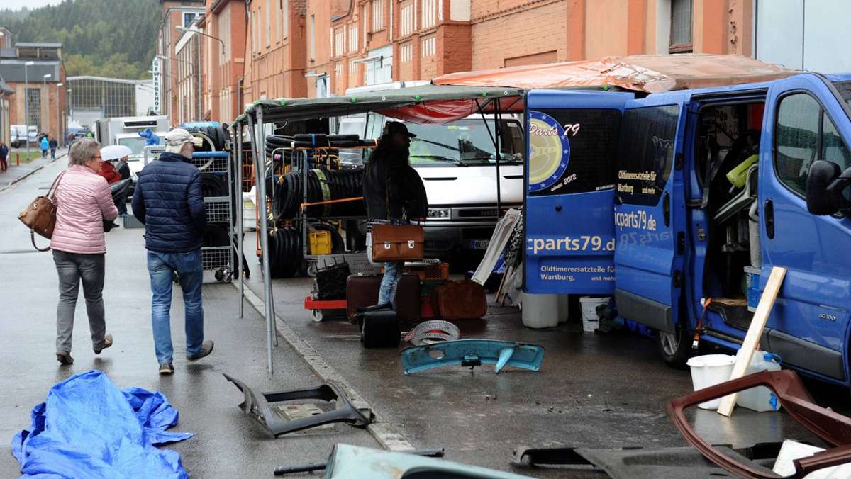 Suhl: Oldtimer-Teilemarkt wegen Regens abgesagt