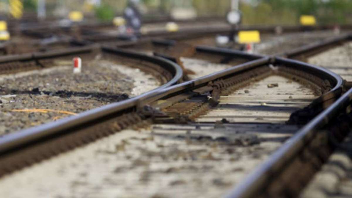 Thüringen: Bahn saniert bei Sonneberg die Gleise: Ersatzverkehr eingerichtet