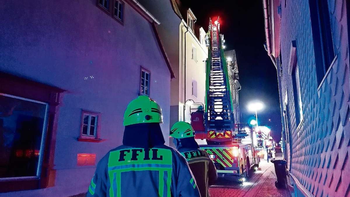 Ilmenau: Defekter Rauchmelder alarmiert Feuerwehr