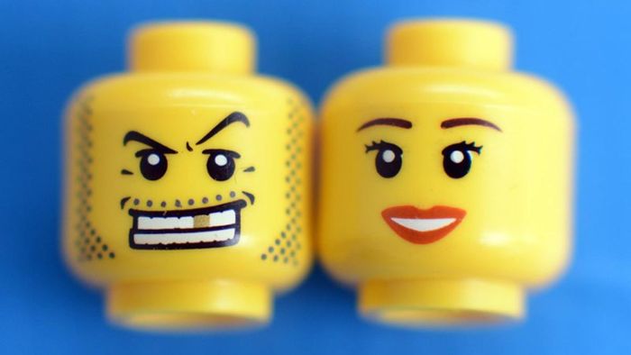 Polizei sucht maskierten Legodieb: Fast 2000 Euro Beutewert