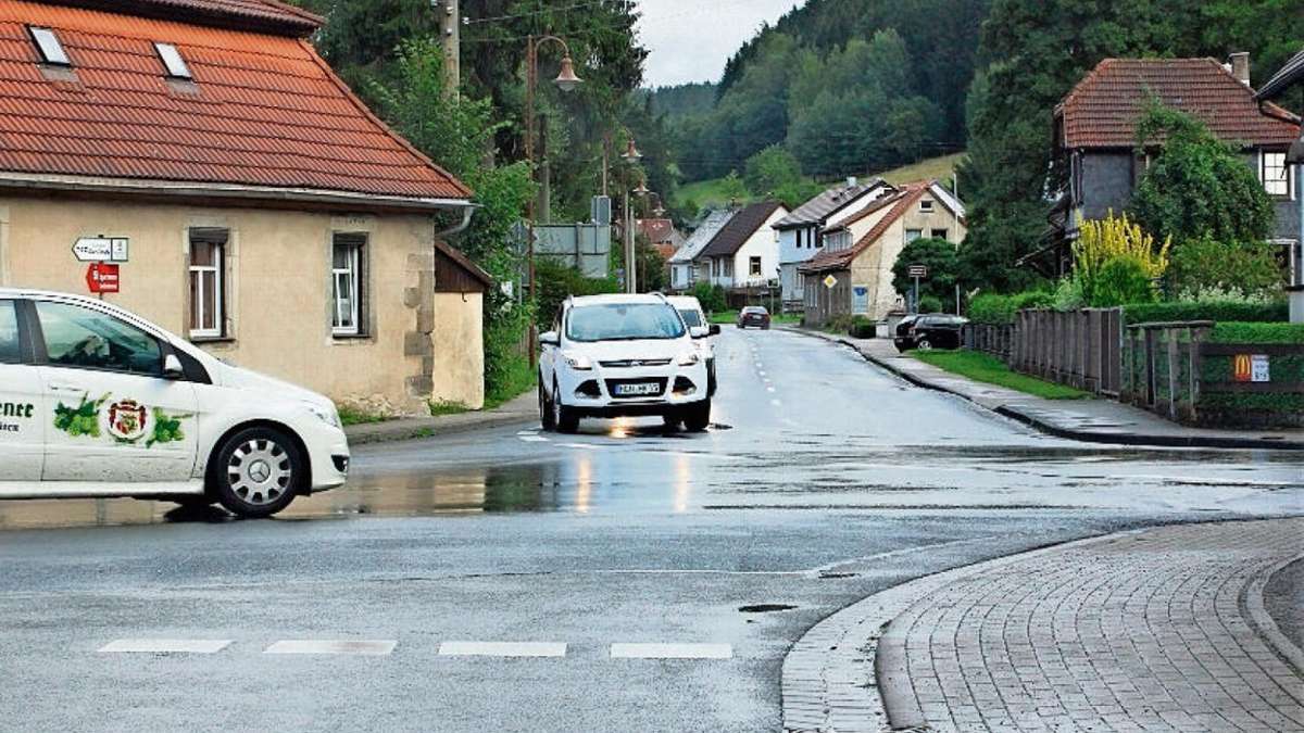 Schwarza: Straßenbau: Start mit Querung der Kreuzung