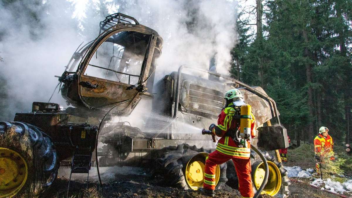 Thüringen: 300.000 Euro Sachschaden durch Brand einer Forstmaschine