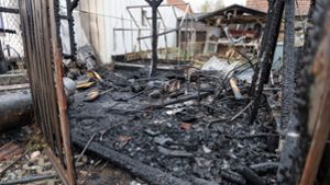 Feuerwehr-Einsatz in Pennewitz: Hausanbau brennt komplett nieder