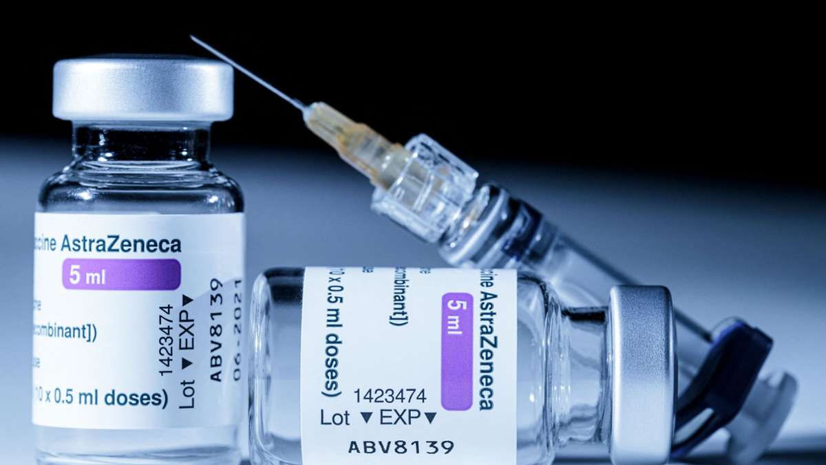 Impfstoff-Untersuchung in Greifswald: Forscher sieht möglichen Weg für Thrombosen bei Astrazeneca-Impfung