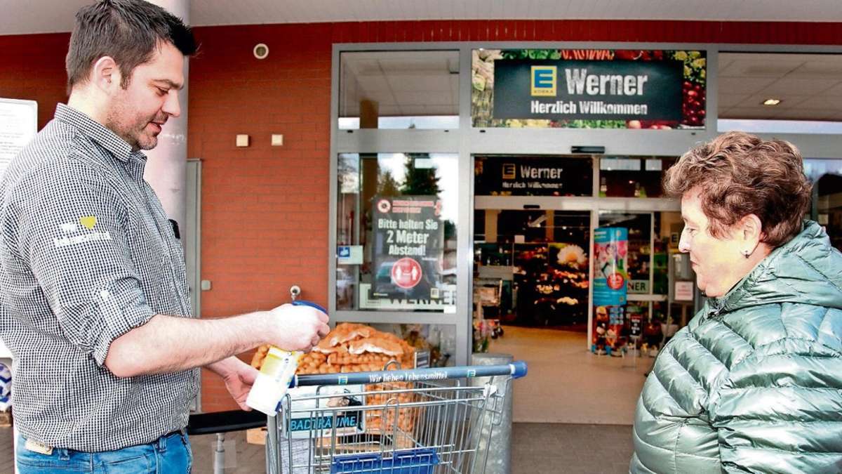 Steinbach-Hallenberg: Kunststoffscheiben schützen Supermarkt-Kassiererinnen