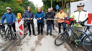 Verbindender Weg für Biker und Fußgänger gleichermaßen
