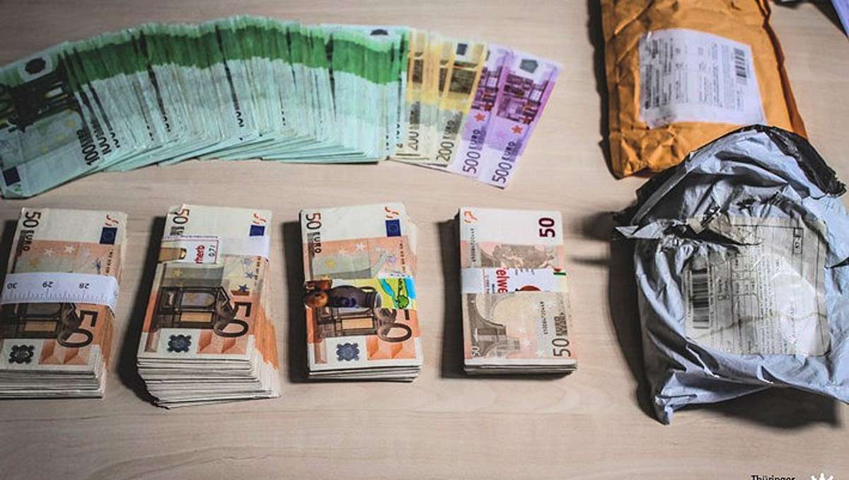 Thüringen: 46-Jähriger hortete Bargeld, Drogen und unverzollte Zigaretten