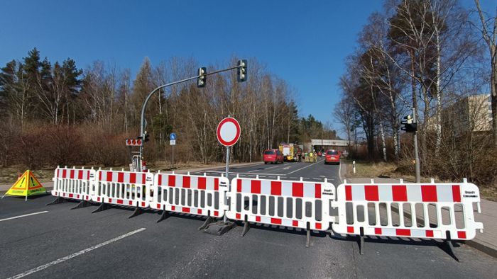 Straße gesperrt: Hauptgasleitung nahe Ilmenau angebohrt