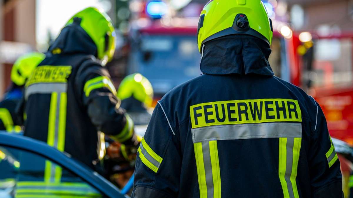 Bad Frankenhausen: Brennender Transporter beschädigt Wohnhaus
