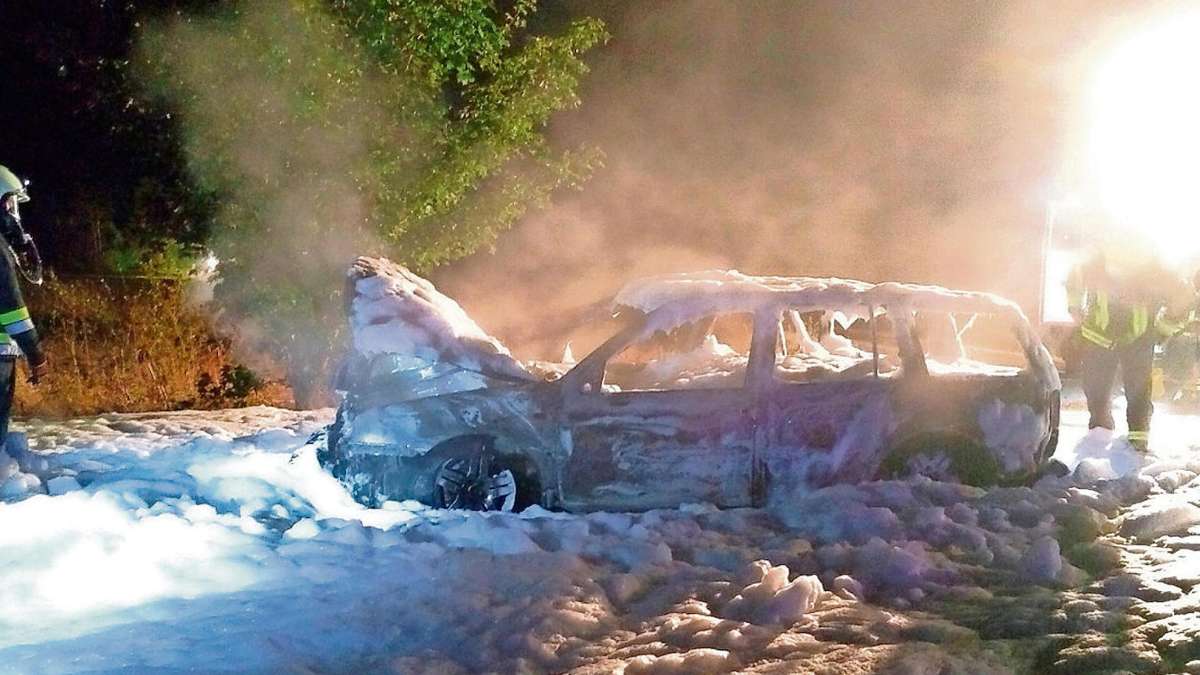 Bad Salzungen: Geklautes Auto steht in Flammen