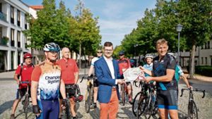 Delegation aus Erlangen kommt mit dem Fahrrad nach Ilmenau