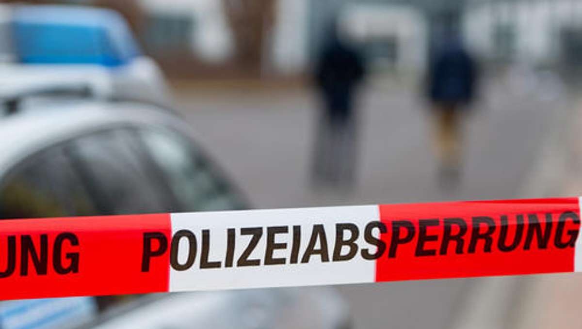 Polizei sucht Zeugen: 48-Jähriger leblos auf Radweg gefunden