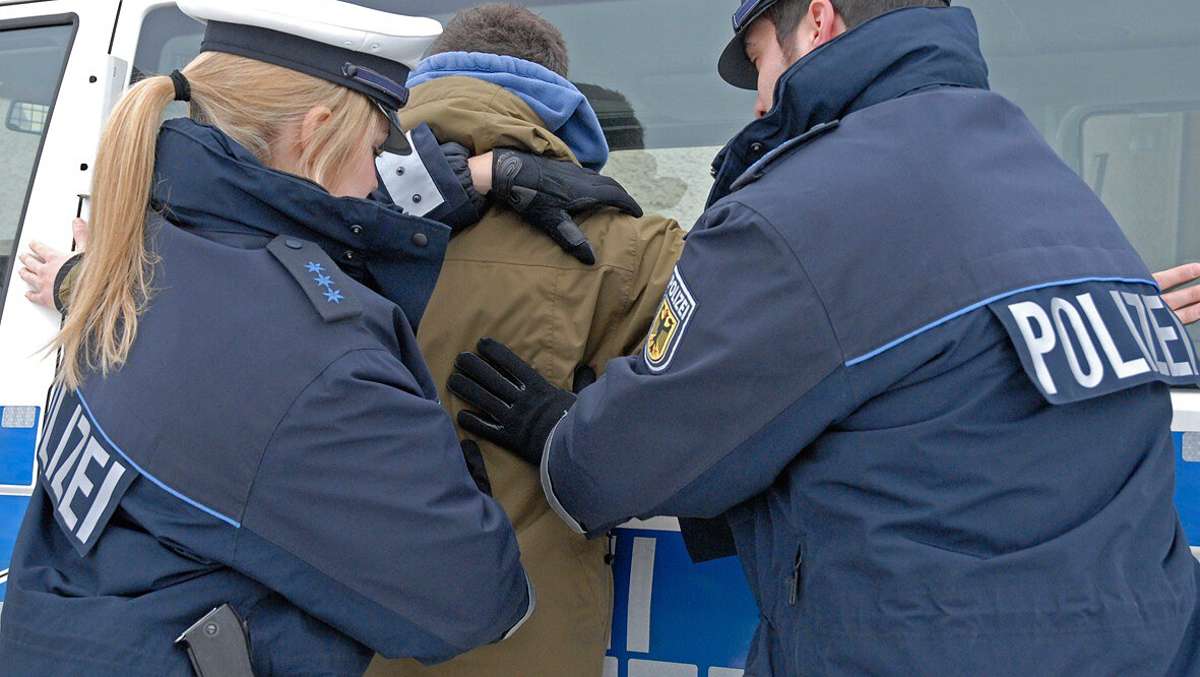 Thüringen: Verurteilter Mörder bei Grenzkontrollen gefasst