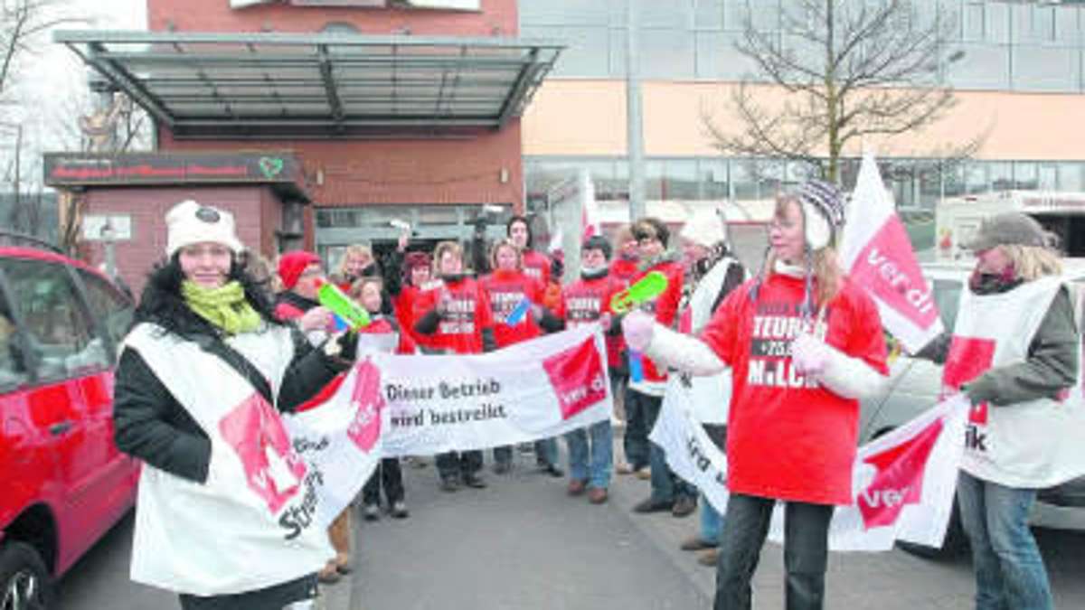 Ilmenau: Streikposten vor dem Kaufland