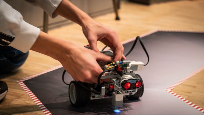 Pokalsieg: Junge Tüftler aus Kronach gewinnen bei Ilmenauer Lego-Roboter-Liga