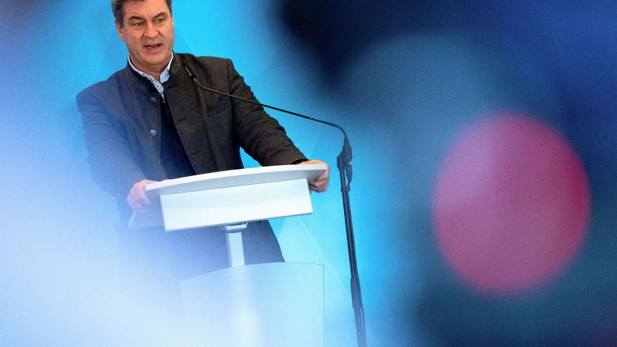 Ministerpräsident: Söder postet Video von Mega-Osterei mit seinem Gesicht