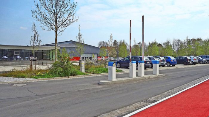 Parksystem in Ilmenau: Parkplatz an  der Schwimmhalle schließt künftig nachts