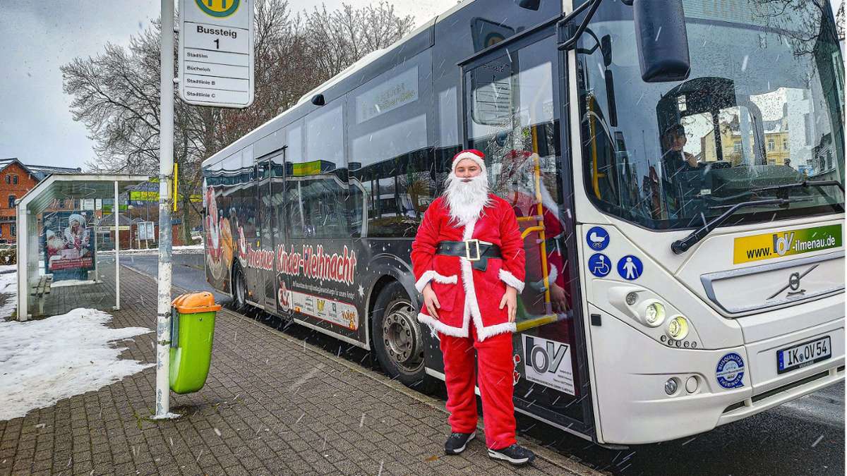 Aktionen zum Nikolaus: Nikolaus unterwegs im Bus und Löschfahrzeug