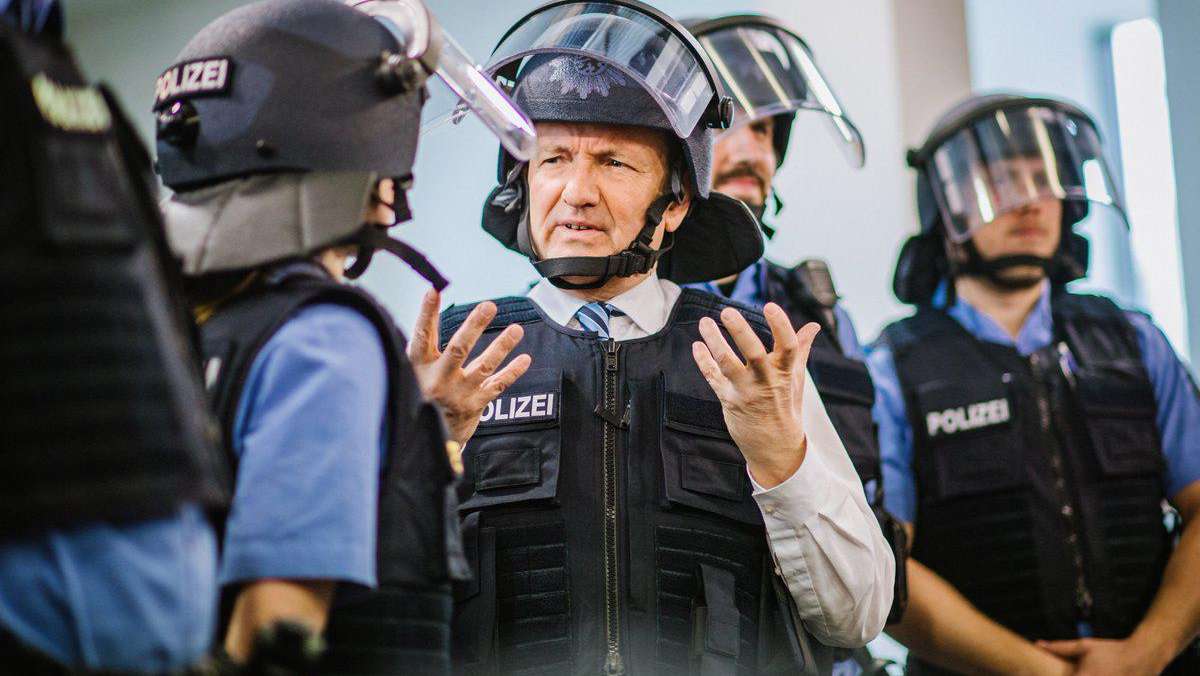 Thüringen: Polizei erhält die ersten neuen ballistischen Schutzhelme