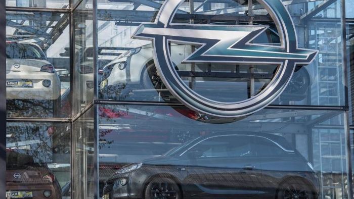 Diesel-Razzia bei Opel - Regierung will Rückruf von 100 000 Autos