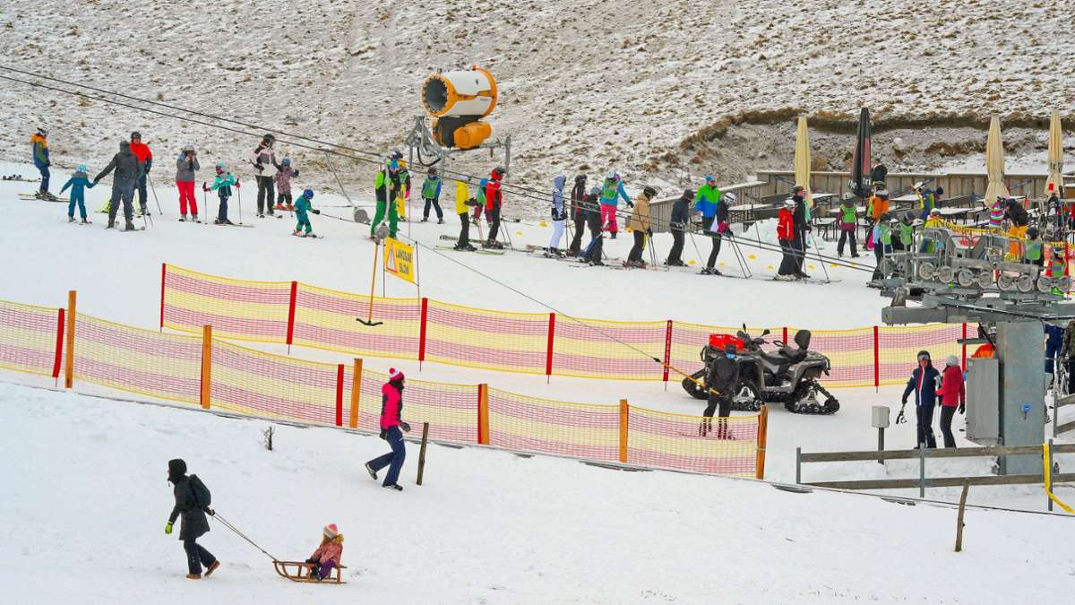 Wintersport: Skispaß in der Winterwelt Schmiedefeld