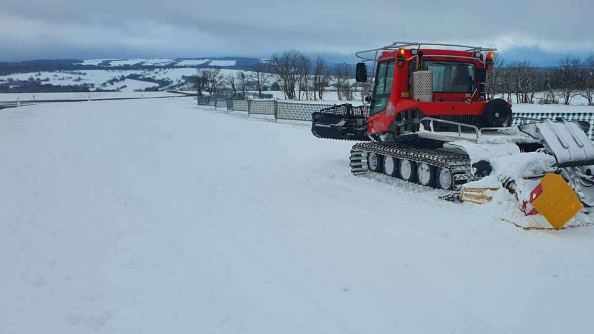 Wintersport Thüringer Rhön: 32 Zentimeter Schnee und  gespurte Loipen