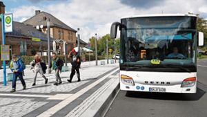 Fünf Knoten-Busbahnhöfe für den Taktverkehr