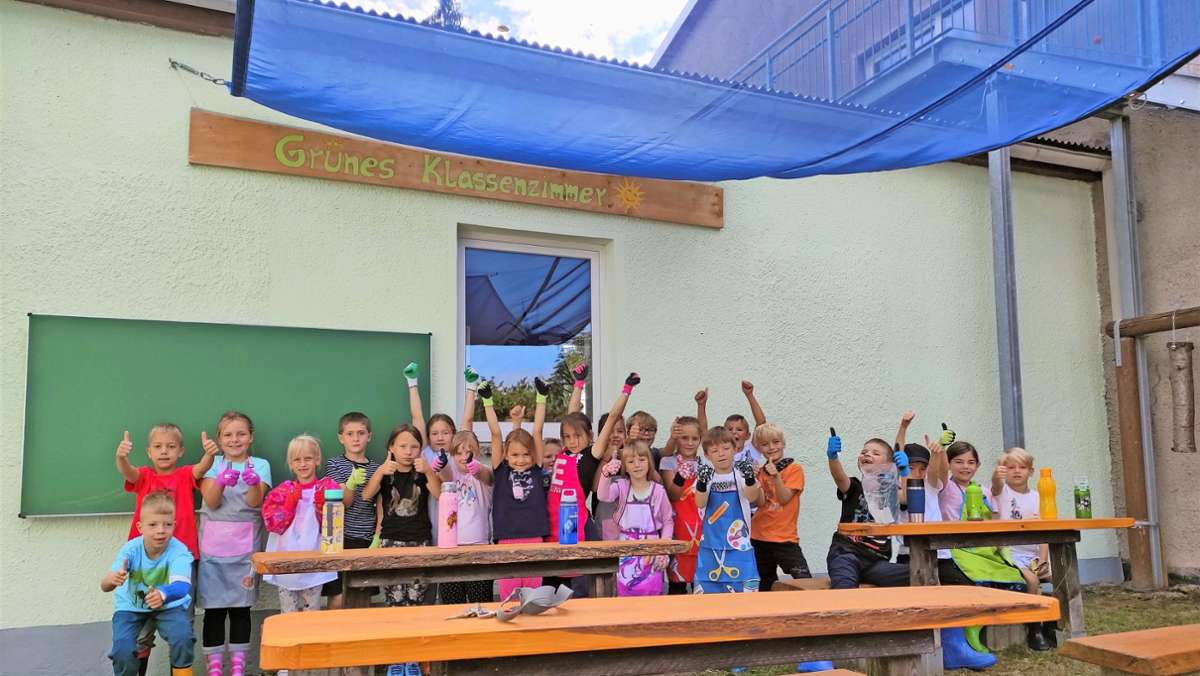 Grundschule Kühndorf: Grünes Klassenzimmer aufgehübscht