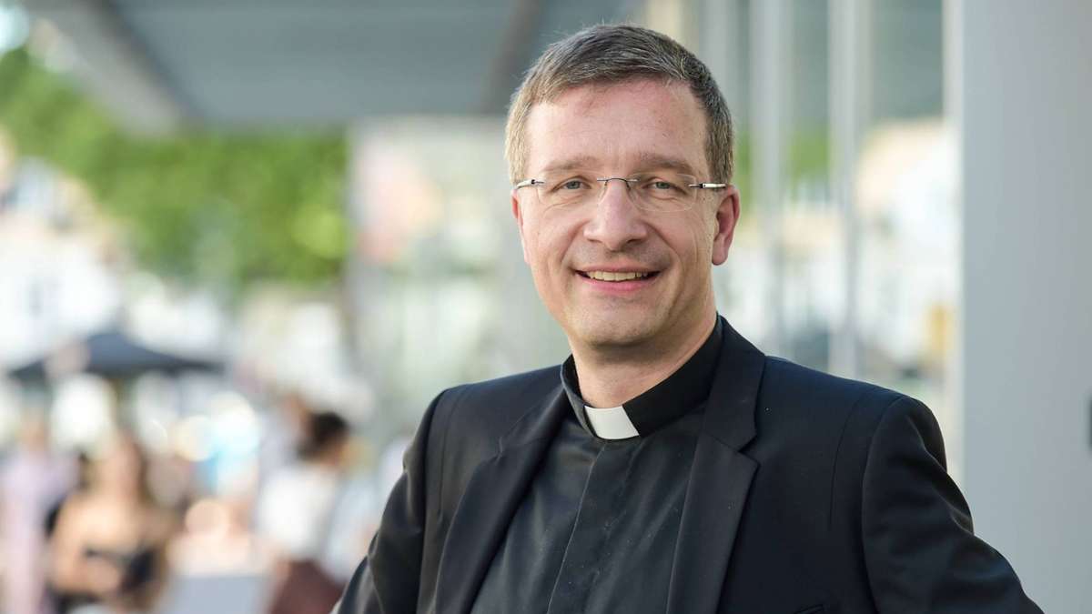 Thüringen: Heimatverbunden und jung: Der neue Fuldaer Bischof
