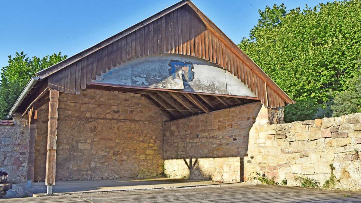 Schlosshof Kaltennordheim: Ein neues Dach für die gesamte Bühne