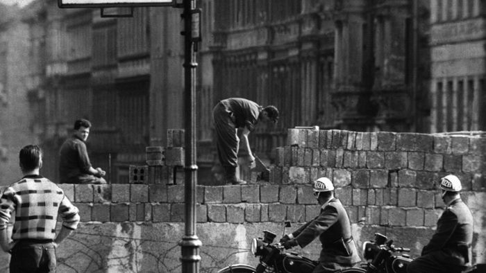 Erinnerung an Mauerbau und Mauerfall