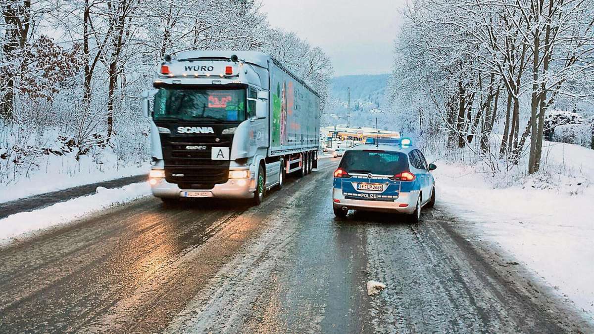 Meiningen: Eis und Schnee fordern die Nerven der Autofahrer