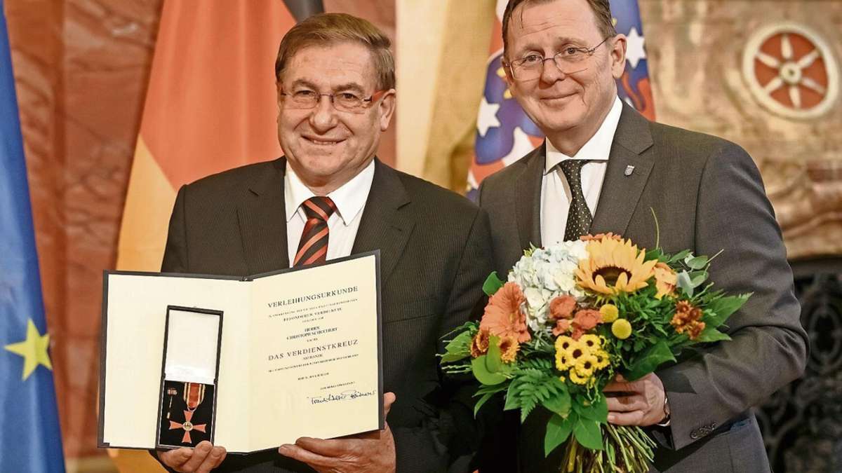 Bad Salzungen: Verdienstkreuz für Christoph Schuchert aus Vacha