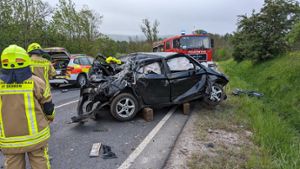 B88 bei Ilmenau: Update: Dritter schwerer Unfall auf der Bundesstraße
