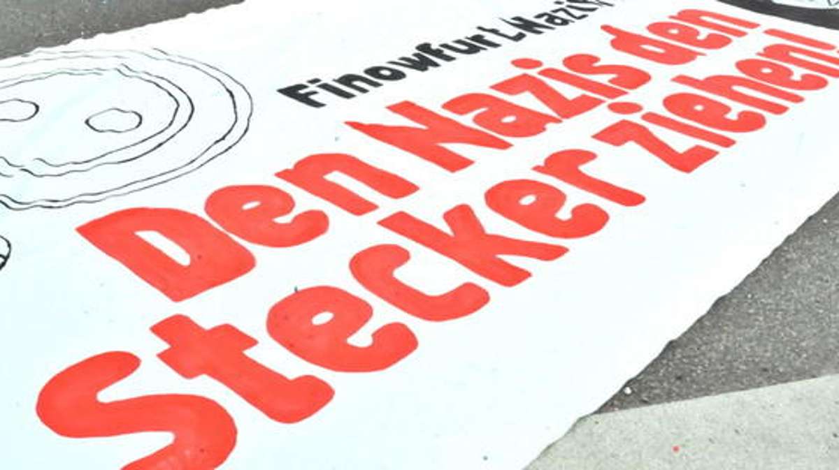Hildburghausen: Menschenkette gegen Neonazi-Konzert
