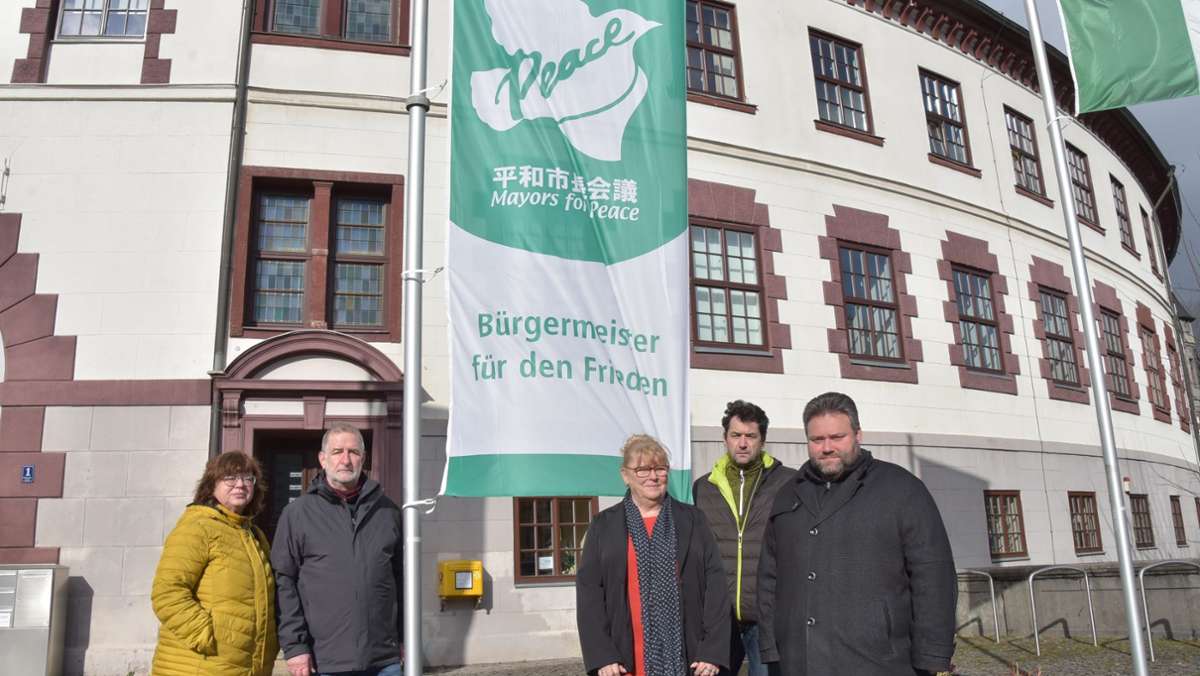 Welt ohne Atomwaffen: Meiningen und Landkreis zeigen Flagge