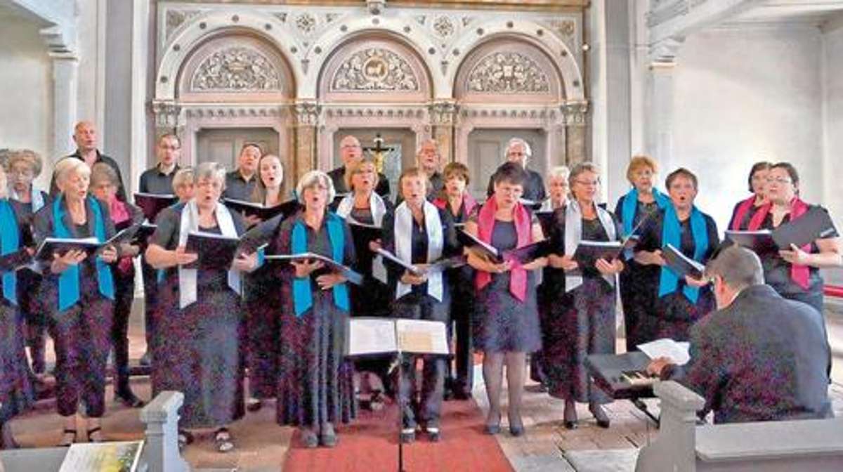 Ilmenau: Musikalische Stunde mit Ironie und gesungenen Scherzen