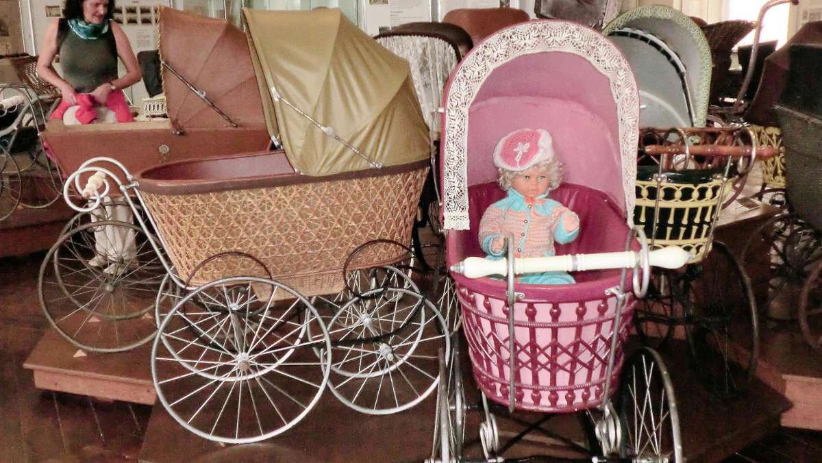Feuilleton: 14.000 Besucher sahen bisher wiedereröffnetes Kinderwagenmuseum