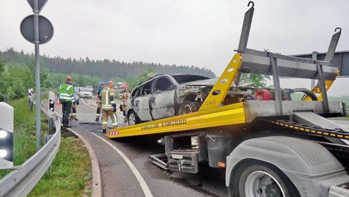 Ilmenau: Auto brennt auf der A 71 aus: Keine Verletzten