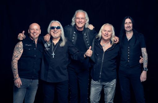 Uriah Heep in diesen Tagen, von links: Russell Gilbrook, Mick Box, Phil Lanzon, Bernie Shaw und Dave Rimmer. Foto: PR/Richard Stow