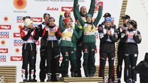 Deutsche Skispringer jubeln über Gold im Mixed