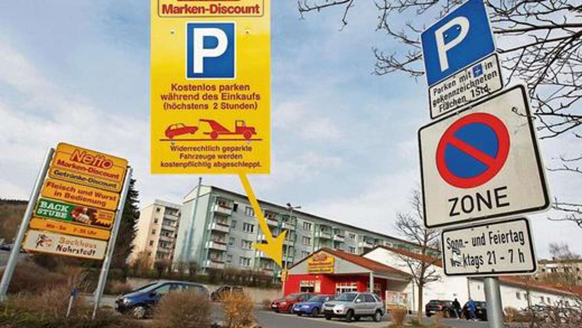 Zella-Mehlis: Schilderwald verwirrt parkwillige Kunden