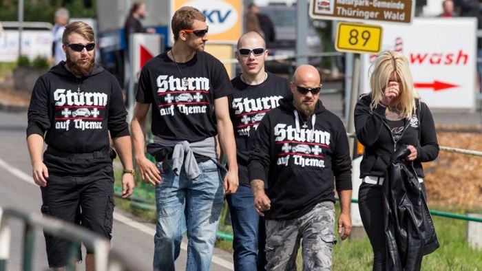 AfD-Mann aus Sachsen beklatscht Rechtsrock in Themar