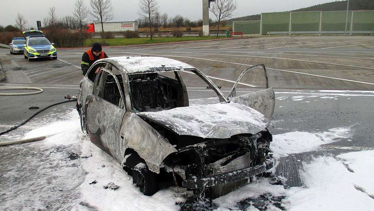 Thüringen: Großes Pech: Erstes eigenes Auto brennt auf Autobahn aus